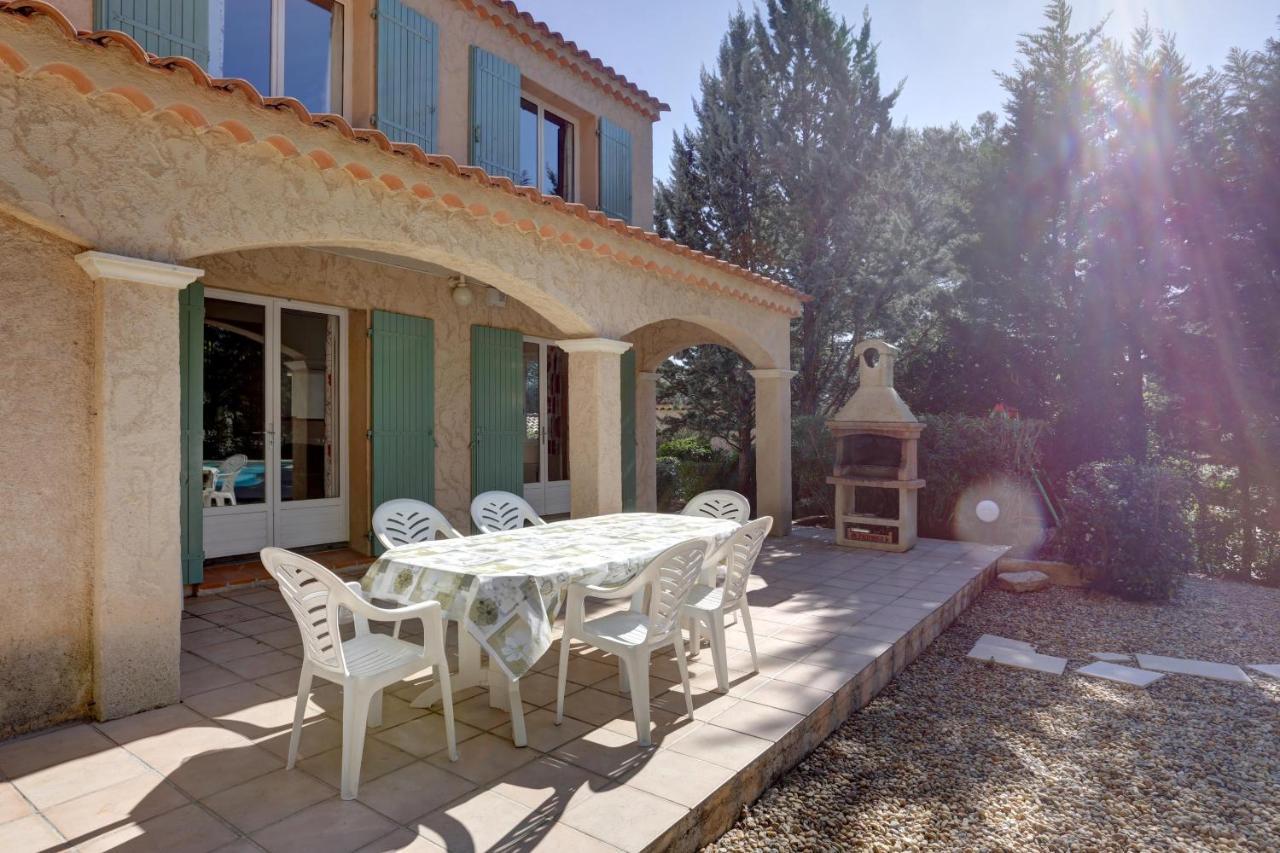 Villa 8 Pers, Climatisee, Piscine Chauffee, Un Havre De Paix Sous Les Pins Parasols Рокбрюн-сюр-Аржан Екстериор снимка